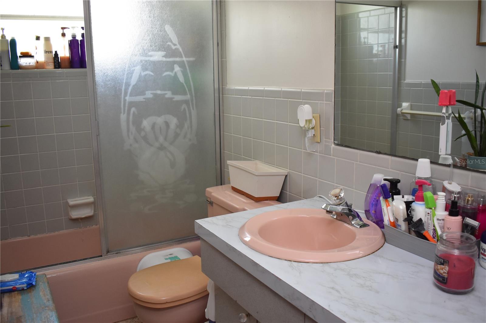 COUNTRY CLUB HEIGHTS - Residential