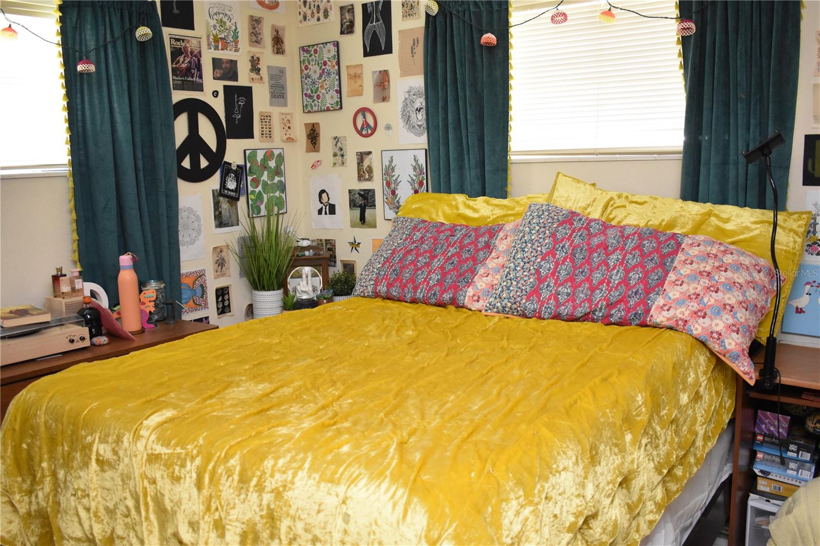 COUNTRY CLUB HEIGHTS - Residential