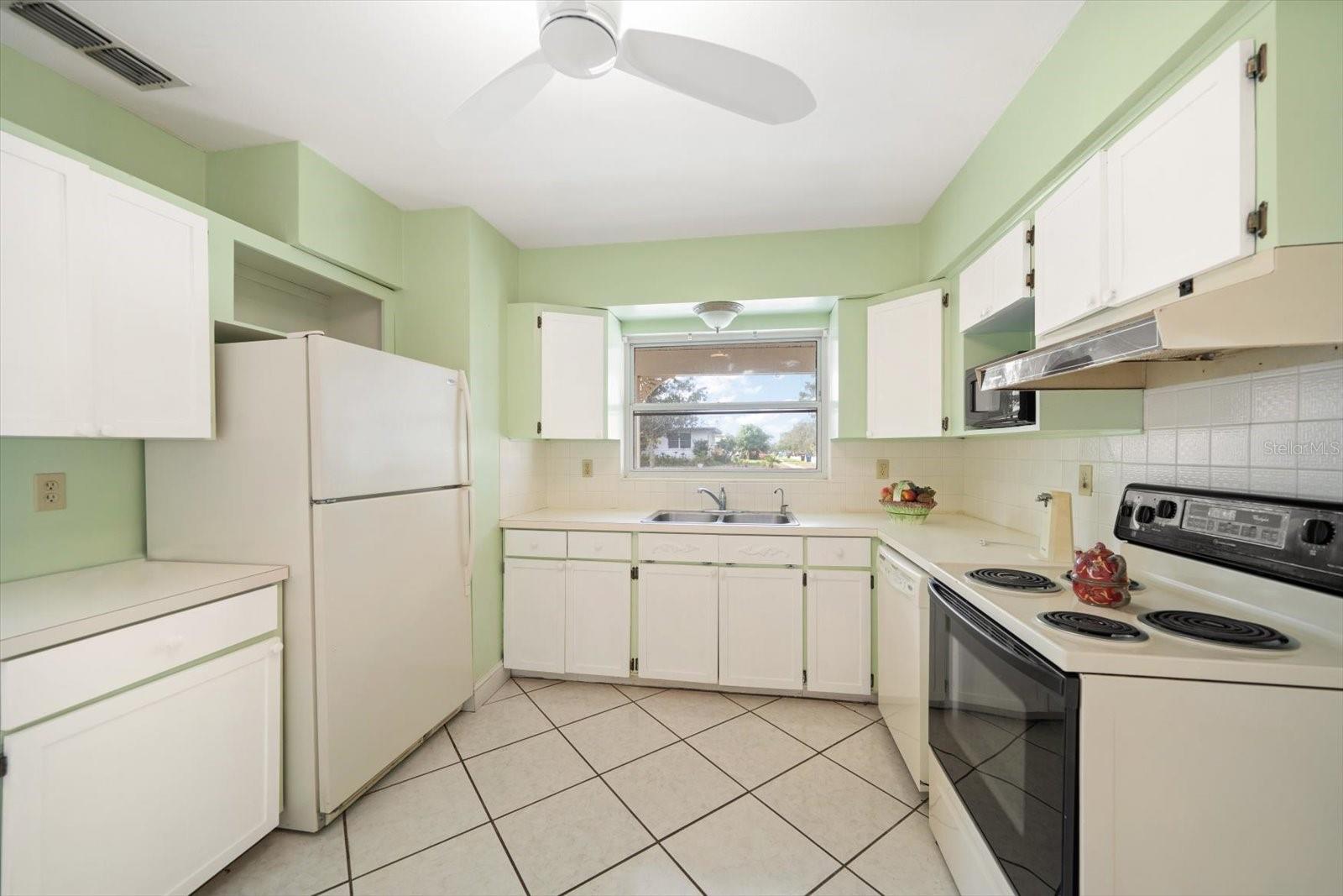 HIGHLAND PINES 1ST ADD - Residential