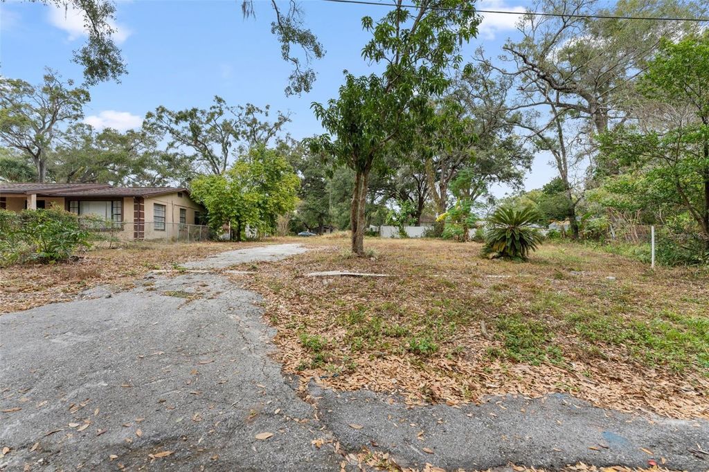 Photo of 1716 E Kirby Street, Tampa, FL 33604 (MLS # TB8453610)