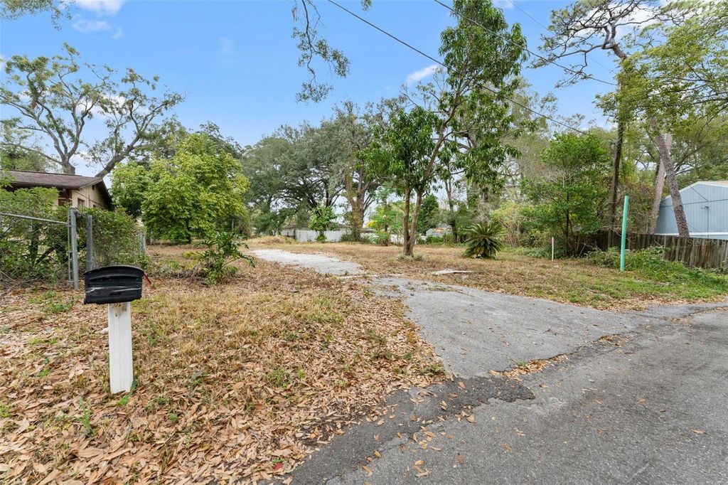 Photo of 1716 E Kirby Street, Tampa, FL 33604 (MLS # TB8453610)