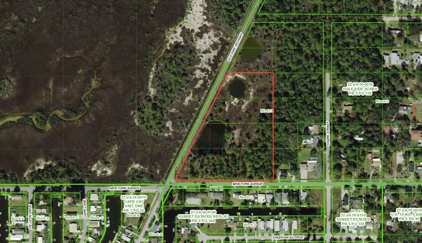 Unlock the possibilities on this stunning 6-acre parcel in the peaceful community of Gulf Side Acres in Hudson, Florida. Tucked away from the noise yet close to everything, this oversized vacant lot offers the perfect blend of seclusion, natural beauty, and accessibility. Imagine waking up each day surrounded by wide-open space and Florida sunshine, with plenty of room to build your dream estate, hobby farm, or even a small development project.
With 6 acres of opportunity, the canvas is yours—design lush gardens, build out a private compound, or hold as a smart investment in a thriving region. Located just minutes from top-rated schools, Gulf Coast beaches, shopping, and major highways, this property brings together tranquility and convenience in one rare package.
Whether you're dreaming big or planning ahead, this breathtaking land is ready to bring your vision to life. Don’t miss the chance to own a piece of Florida’s future in this growing area of Pasco County.