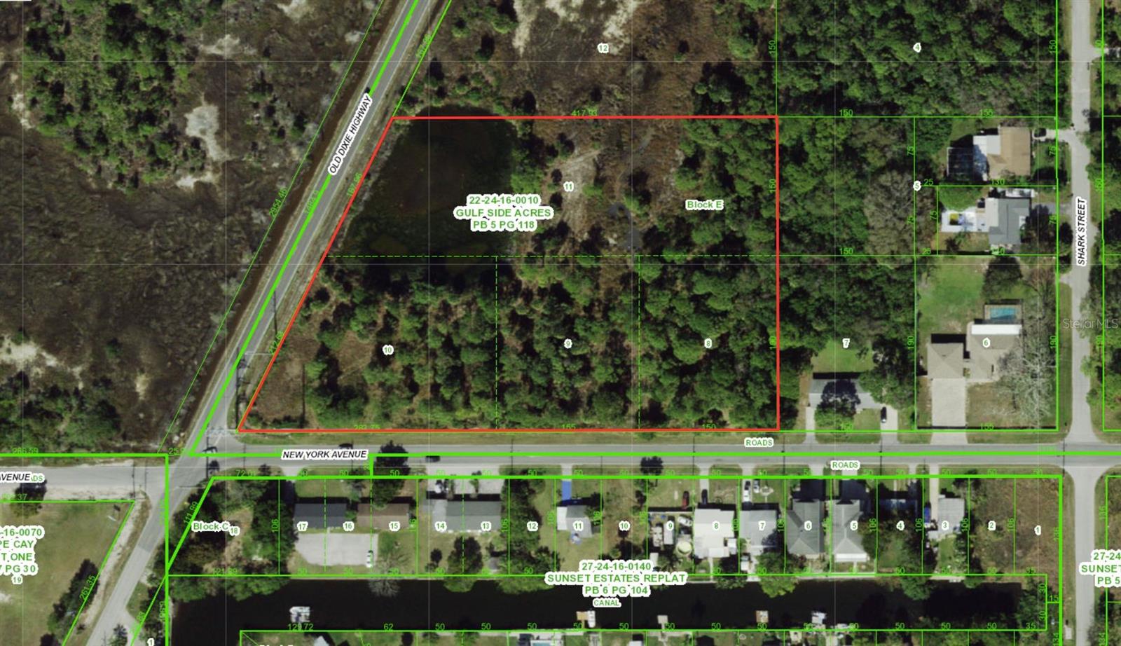 Unlock the possibilities on this stunning 3.55-acre parcel in the peaceful community of Gulf Side Acres in Hudson, Florida. Tucked away from the noise yet close to everything, this oversized vacant lot offers the perfect blend of seclusion, natural beauty, and accessibility. Imagine waking up each day surrounded by wide-open space and Florida sunshine, with plenty of room to build your dream estate, hobby farm, or even a small development project.
With 154,750 square feet of opportunity, the canvas is yours—design lush gardens, build out a private compound, or hold as a smart investment in a thriving region. Located just minutes from top-rated schools, Gulf Coast beaches, shopping, and major highways, this property brings together tranquility and convenience in one rare package.
Whether you're dreaming big or planning ahead, this breathtaking land is ready to bring your vision to life. Don’t miss the chance to own a piece of Florida’s future in this growing area of Pasco County.