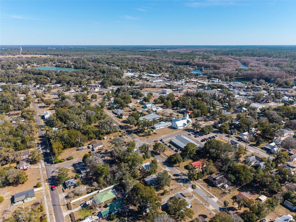 Photo of 20707 Park Avenue, Dunnellon, FL 34431 (MLS # OM718682)