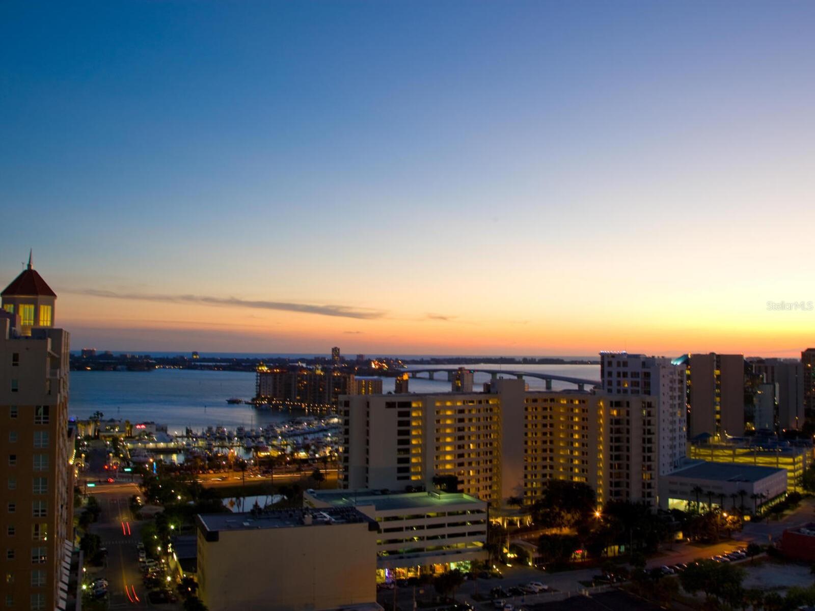 PLAZA AT 05 POINTS RESIDENCES - Residential