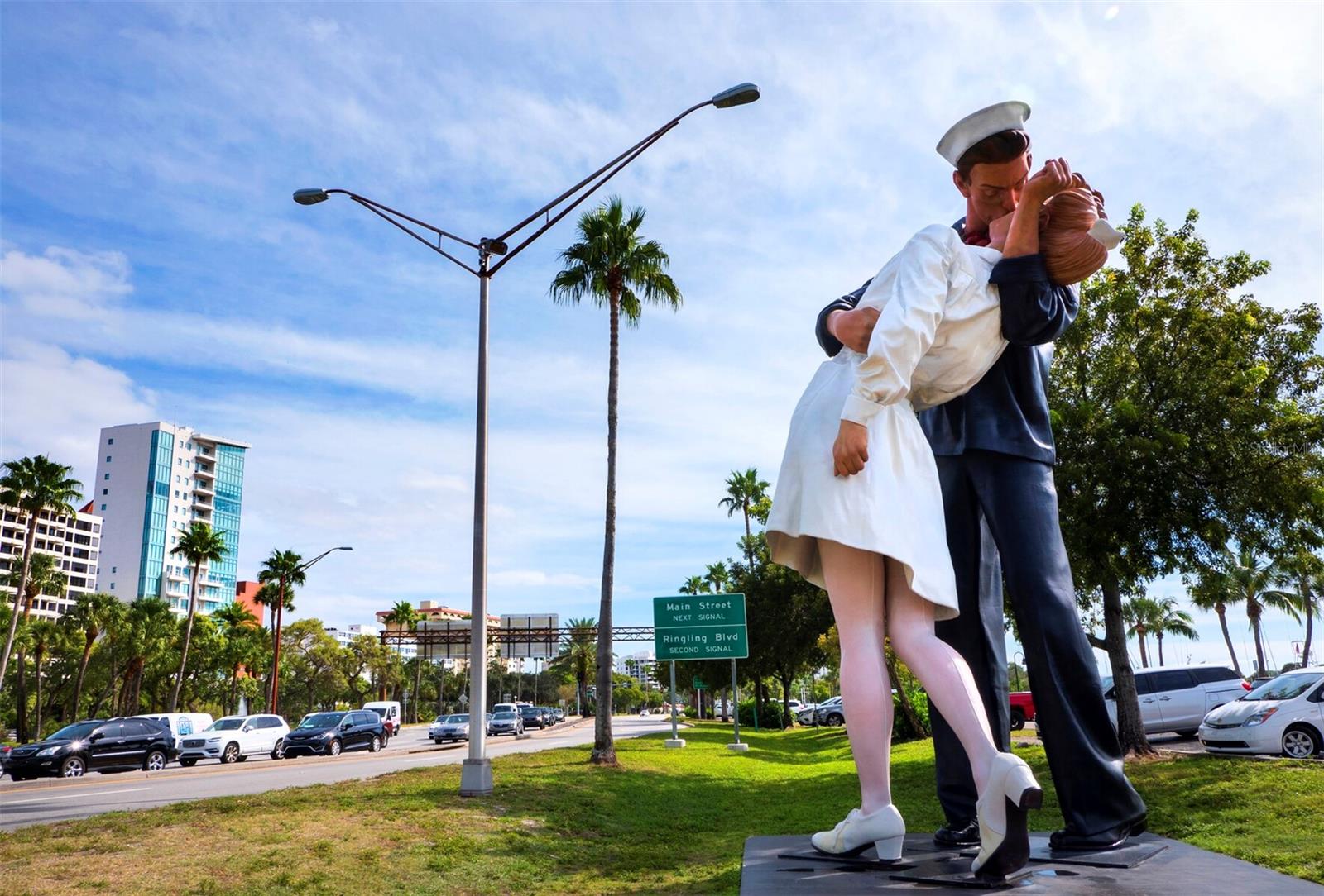 PLAZA AT 05 POINTS RESIDENCES - Residential