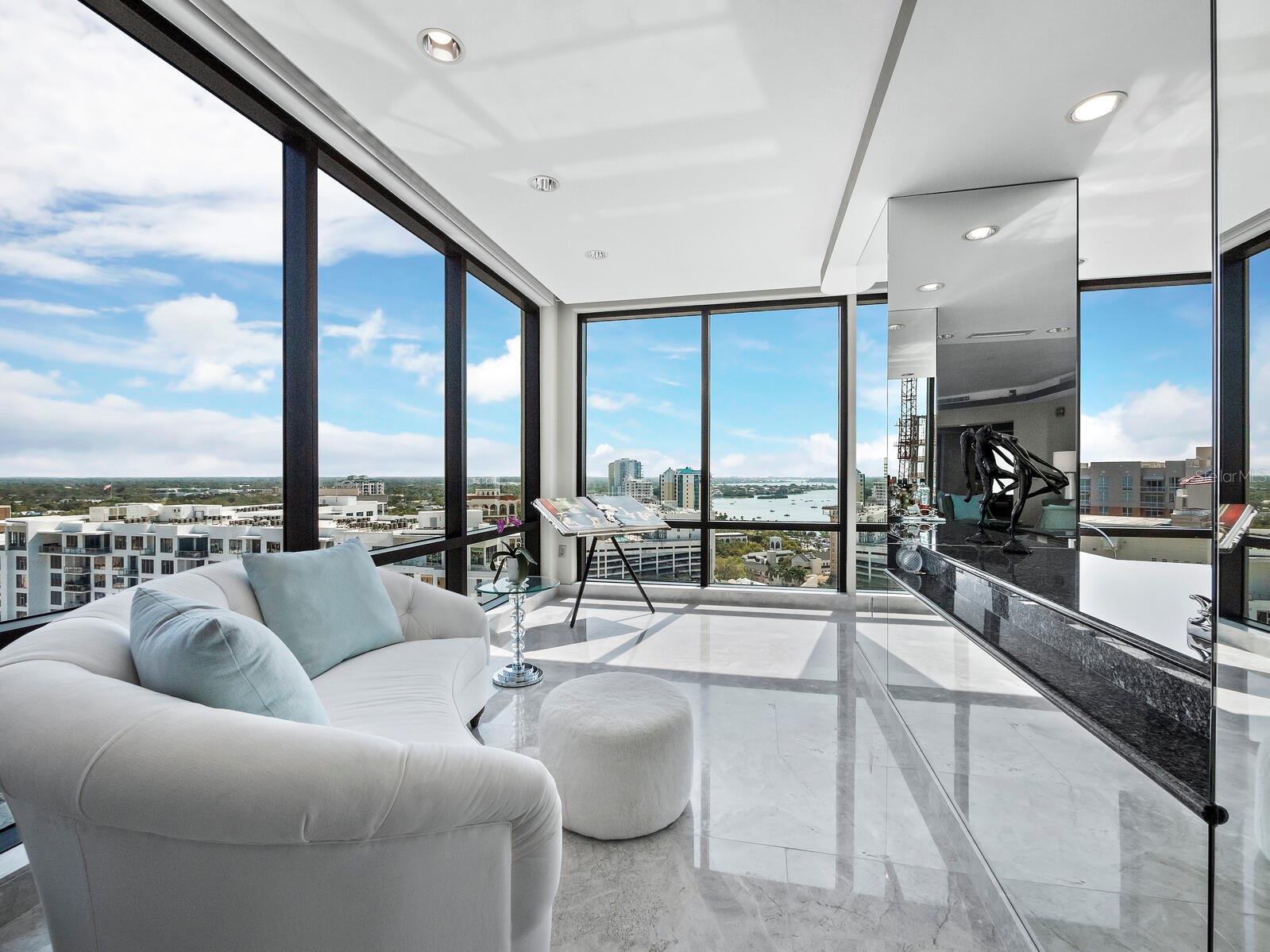 PLAZA AT 05 POINTS RESIDENCES - Residential