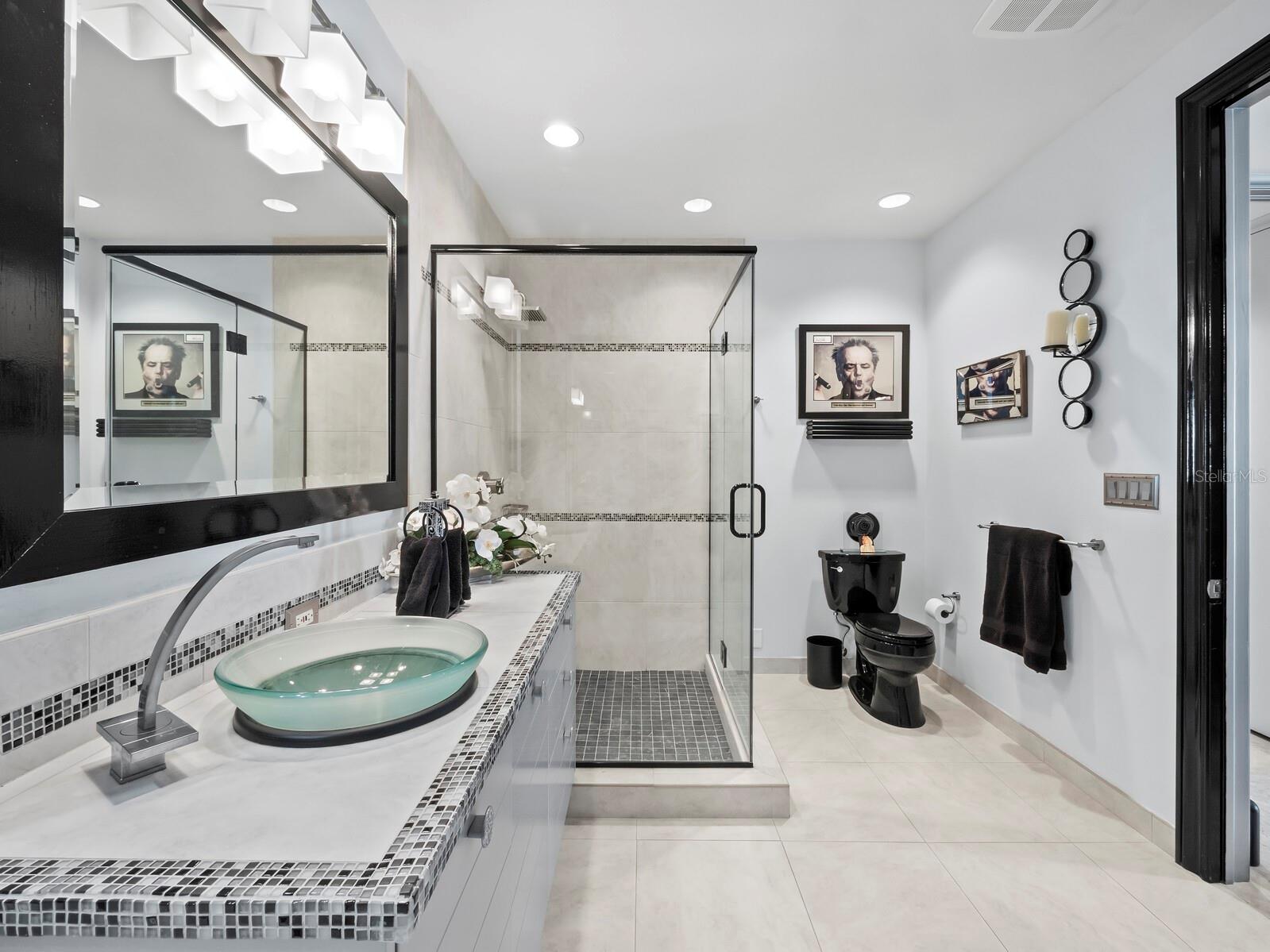 PLAZA AT 05 POINTS RESIDENCES - Residential