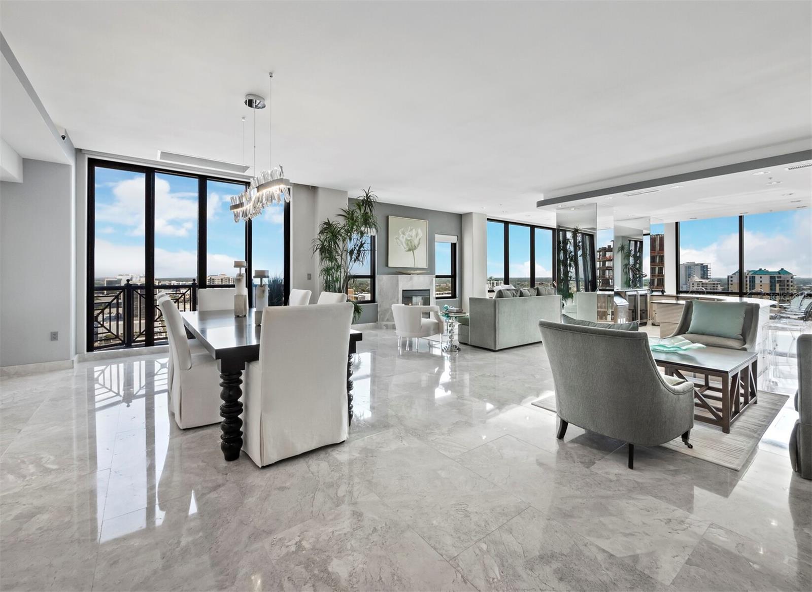 PLAZA AT 05 POINTS RESIDENCES - Residential