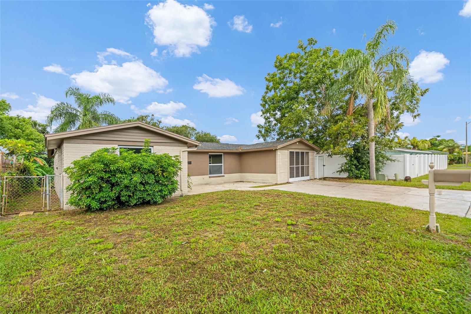 4036 SUNRAY DRIVE