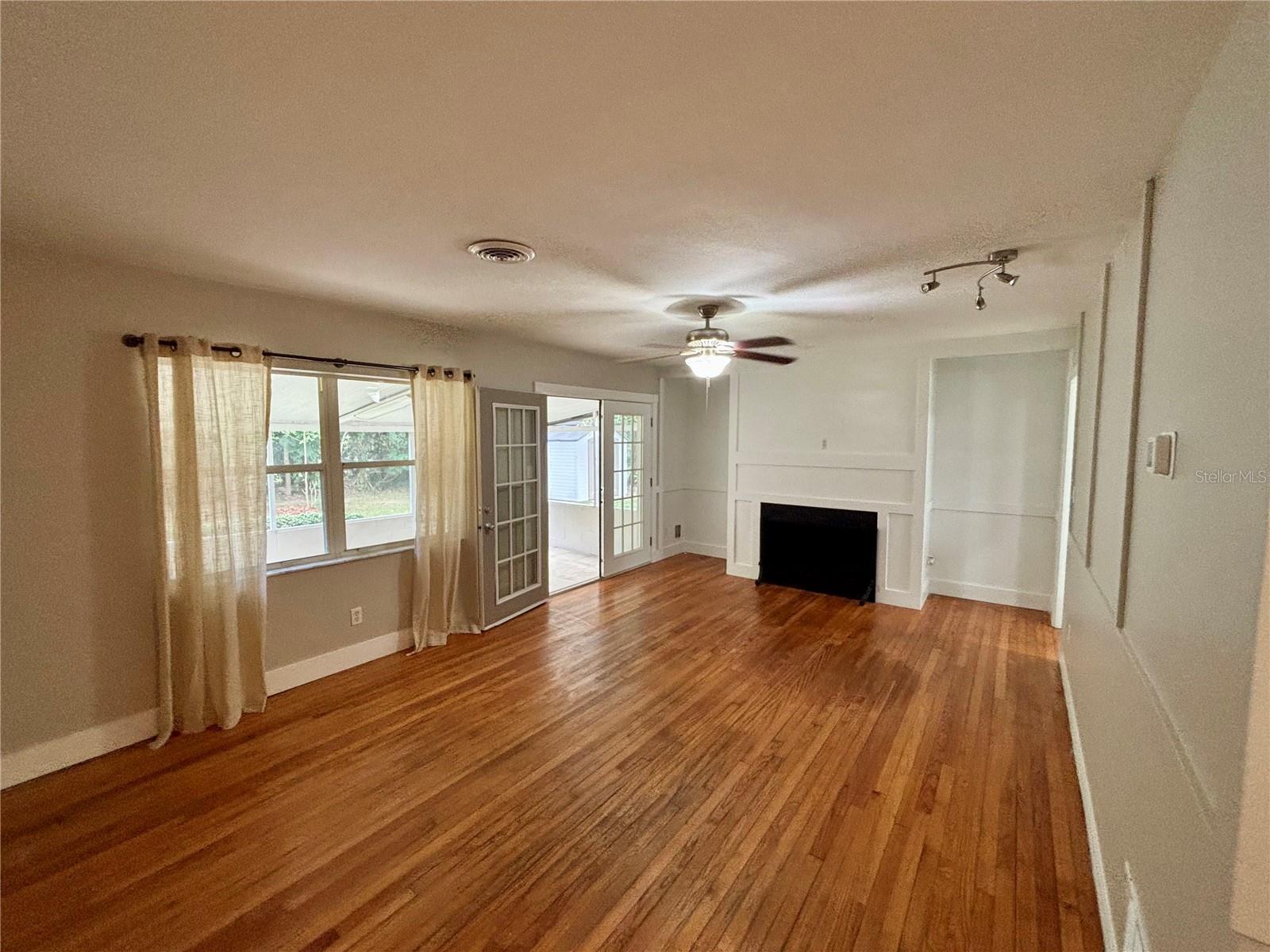 RIVERS ACRES - Residential