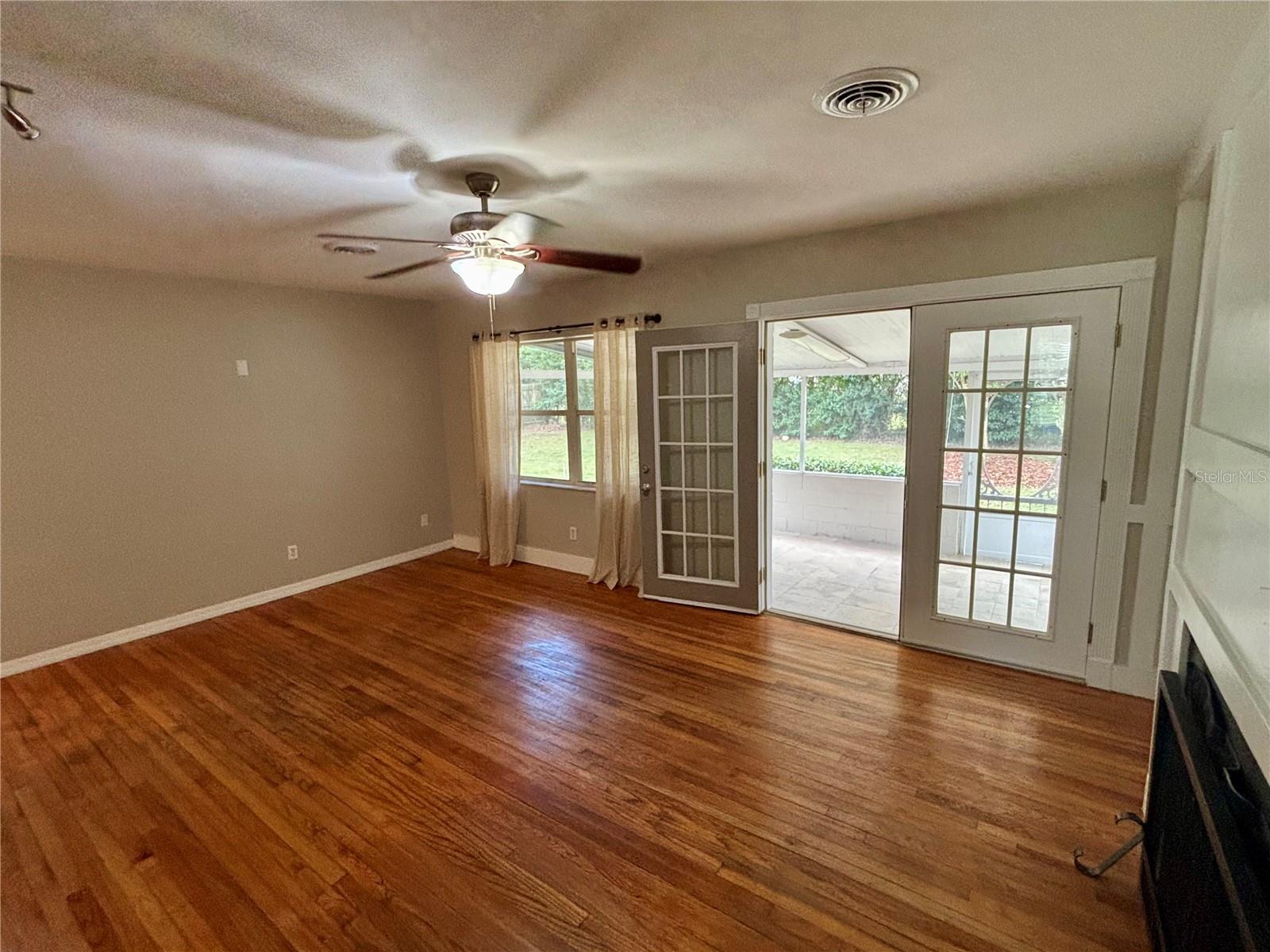 RIVERS ACRES - Residential