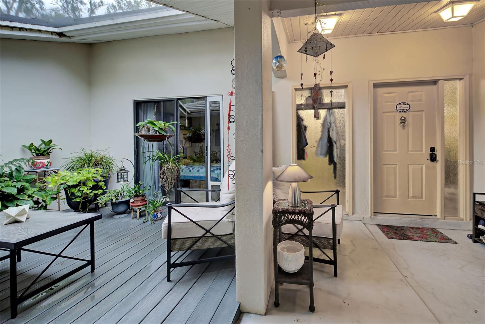 263 SOUTHAMPTON DRIVE 301