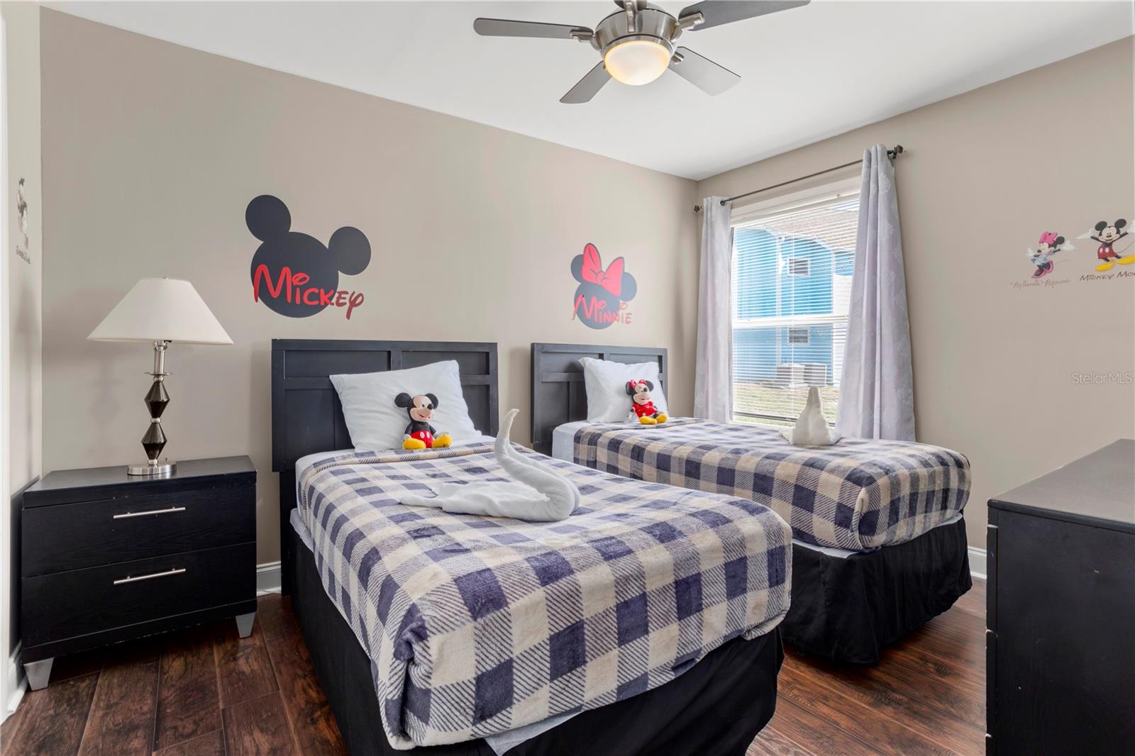 VILLAS AT SOMERSET THE - Residential