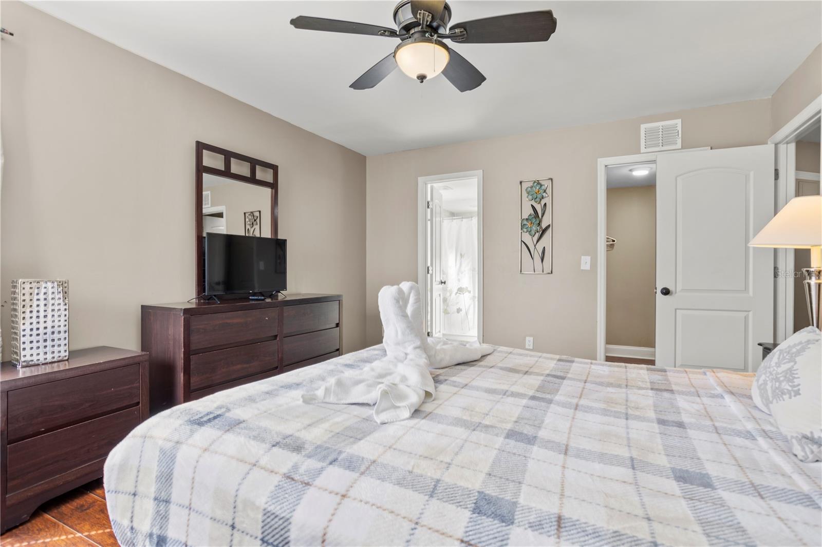 VILLAS AT SOMERSET THE - Residential