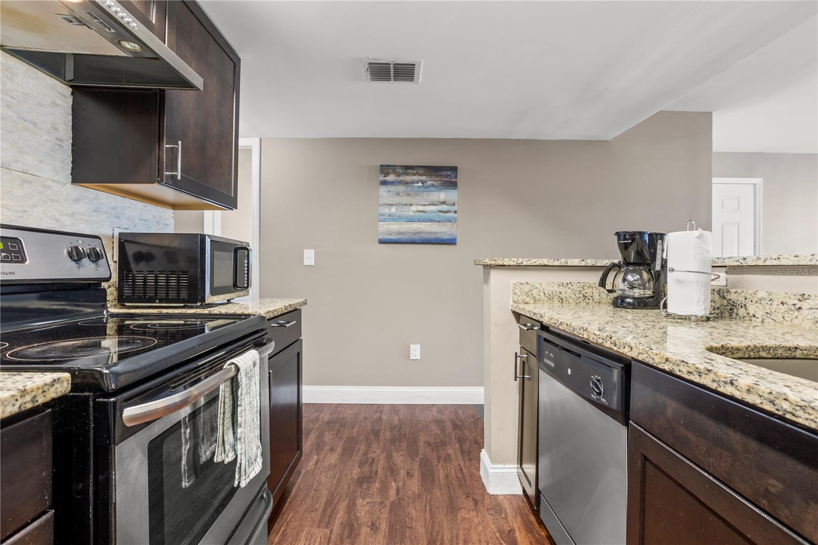 VILLAS AT SOMERSET THE - Residential