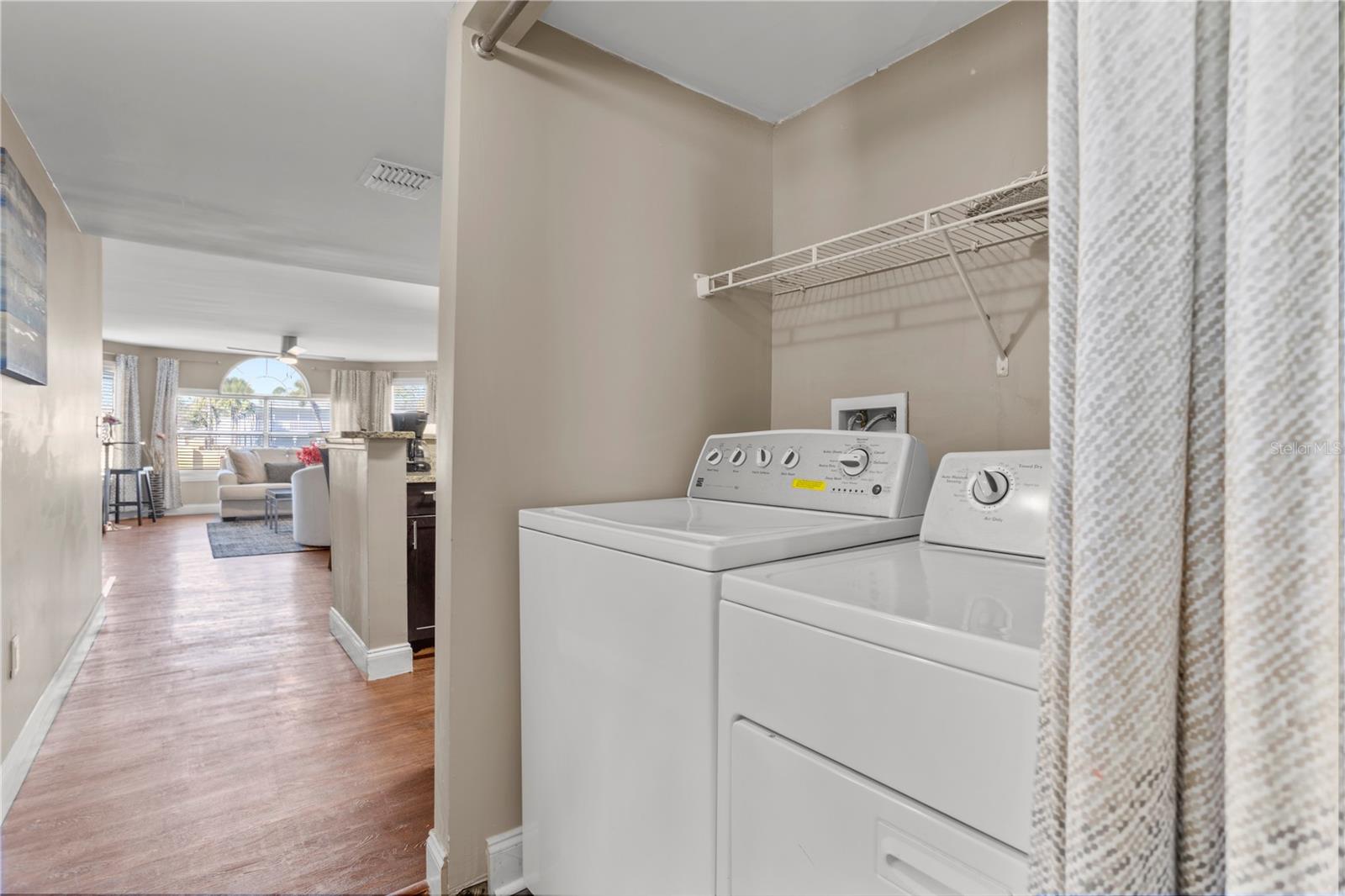 VILLAS AT SOMERSET THE - Residential