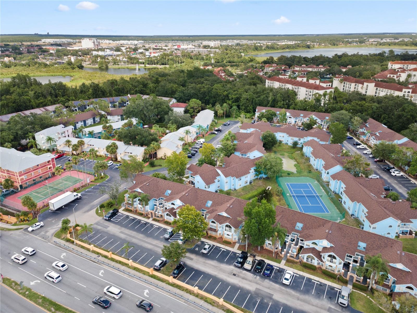 VILLAS AT SOMERSET THE - Residential