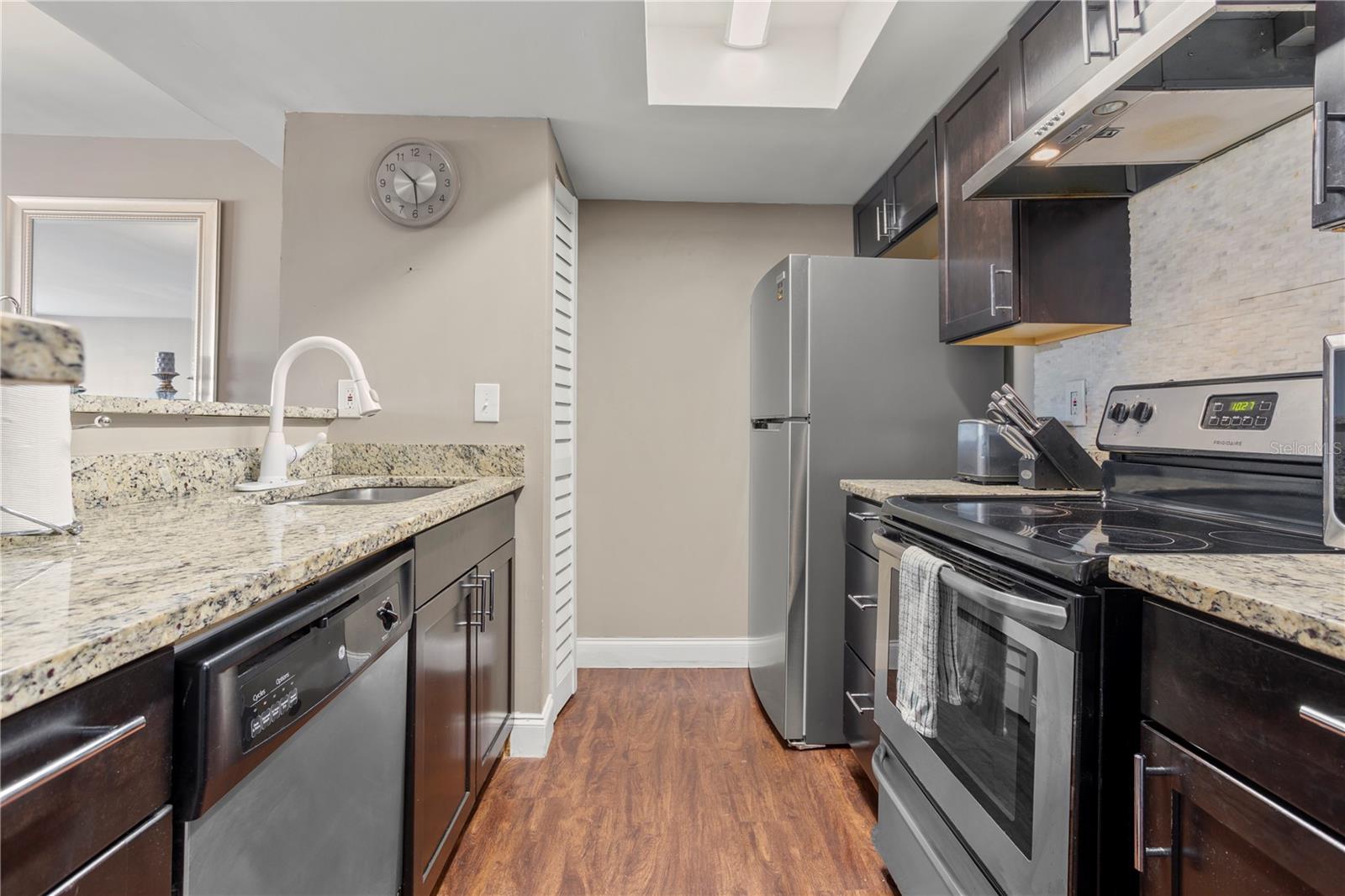 VILLAS AT SOMERSET THE - Residential