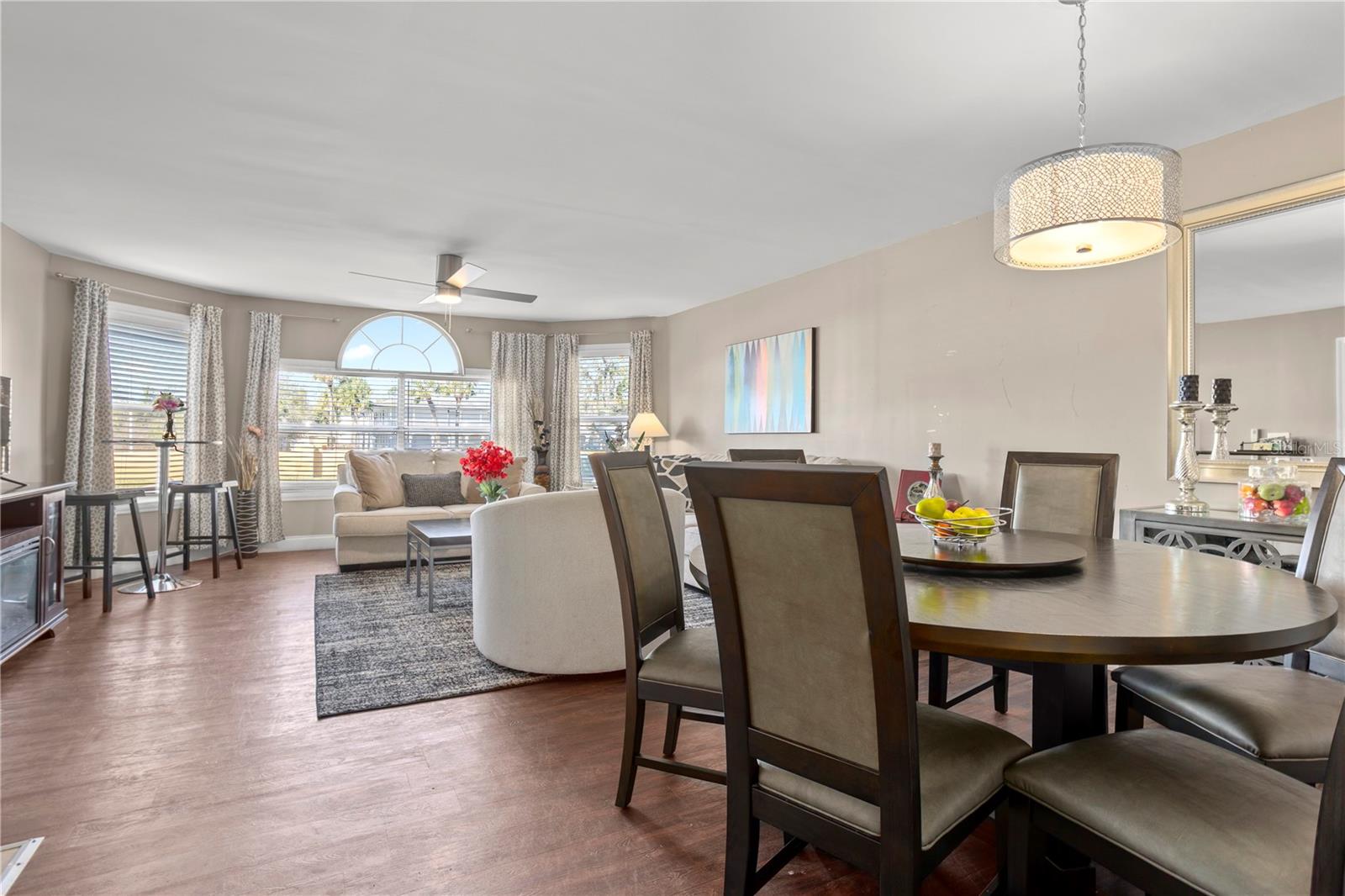 VILLAS AT SOMERSET THE - Residential