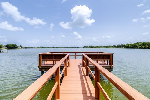 A home in TARPON SPRINGS