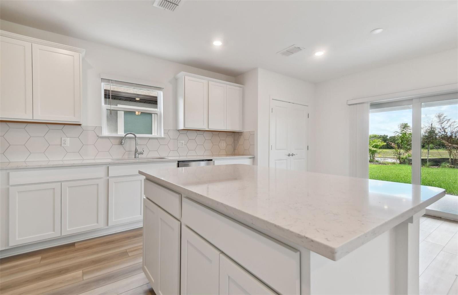 4251 GOLDFOIL ROAD
