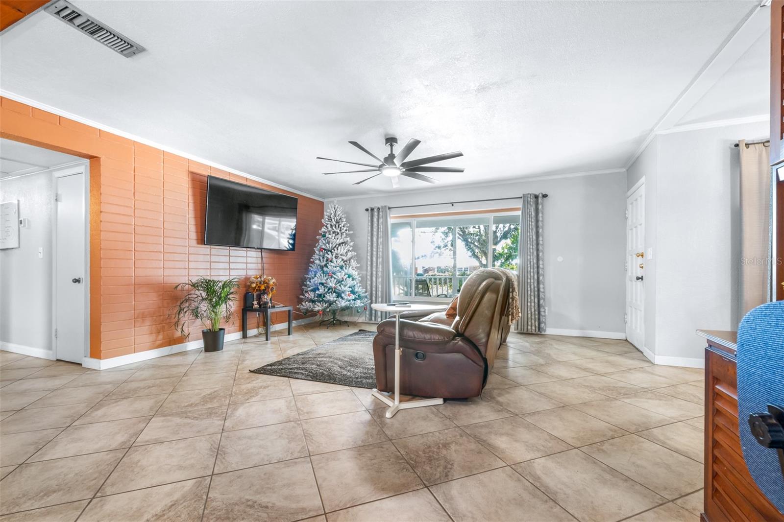 LESNICK PARK - Residential