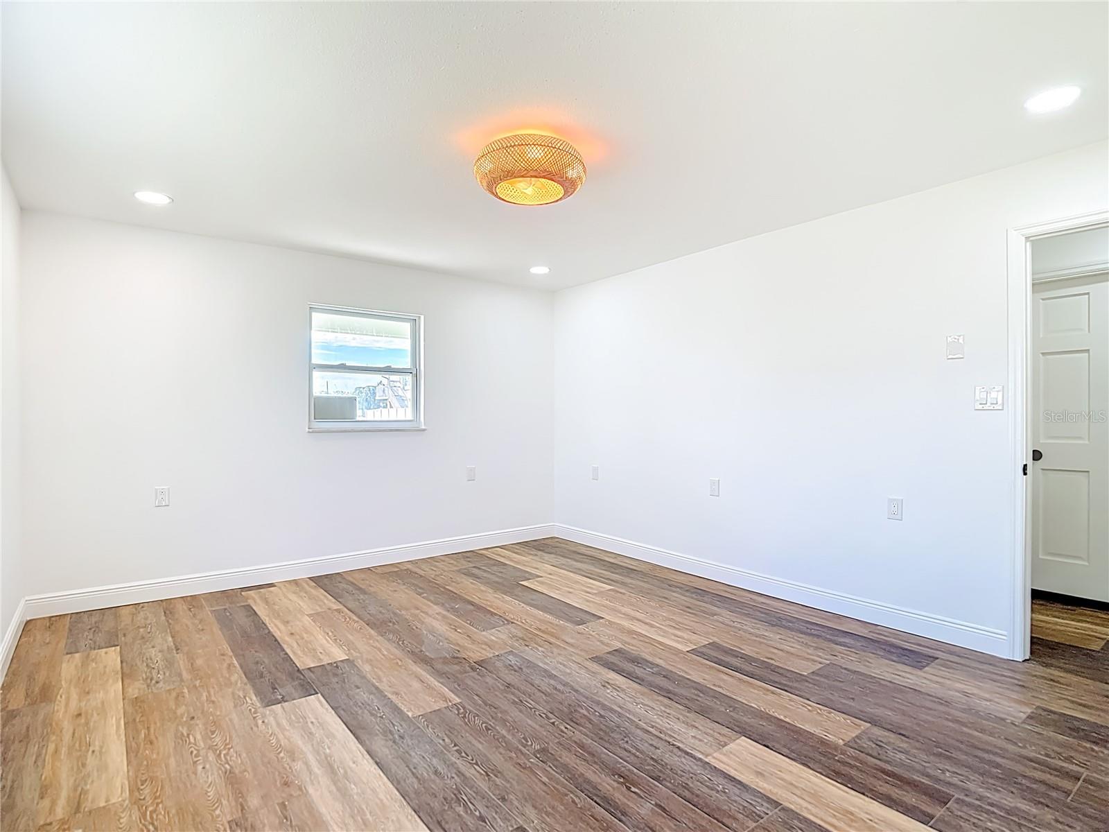 CAPE CAY - Residential