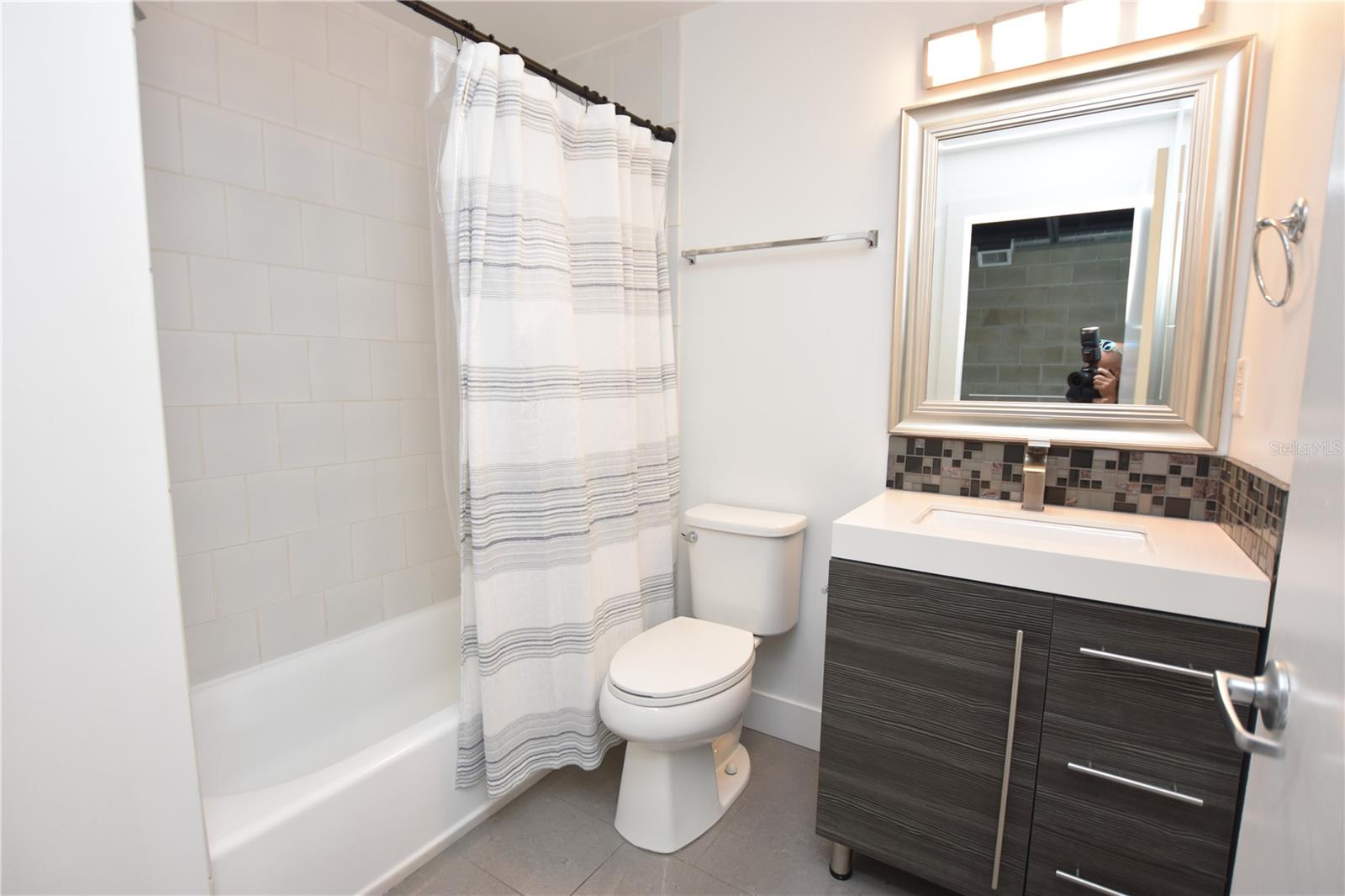 MACDILL LANDINGS A CONDO - Residential Lease