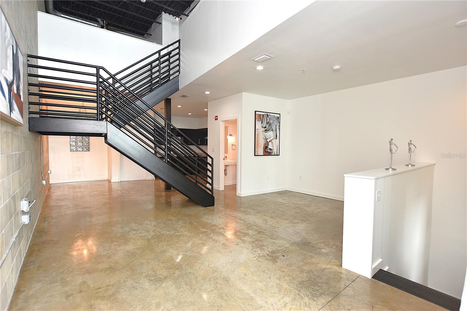 MACDILL LANDINGS A CONDO - Residential Lease