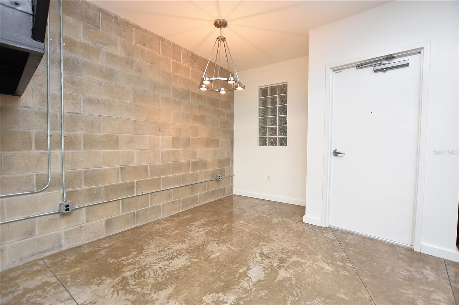 MACDILL LANDINGS A CONDO - Residential Lease