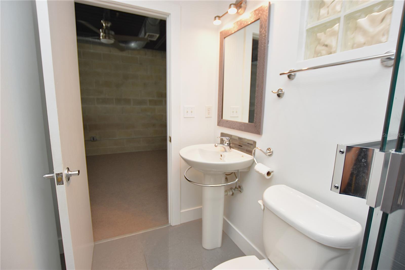 MACDILL LANDINGS A CONDO - Residential Lease