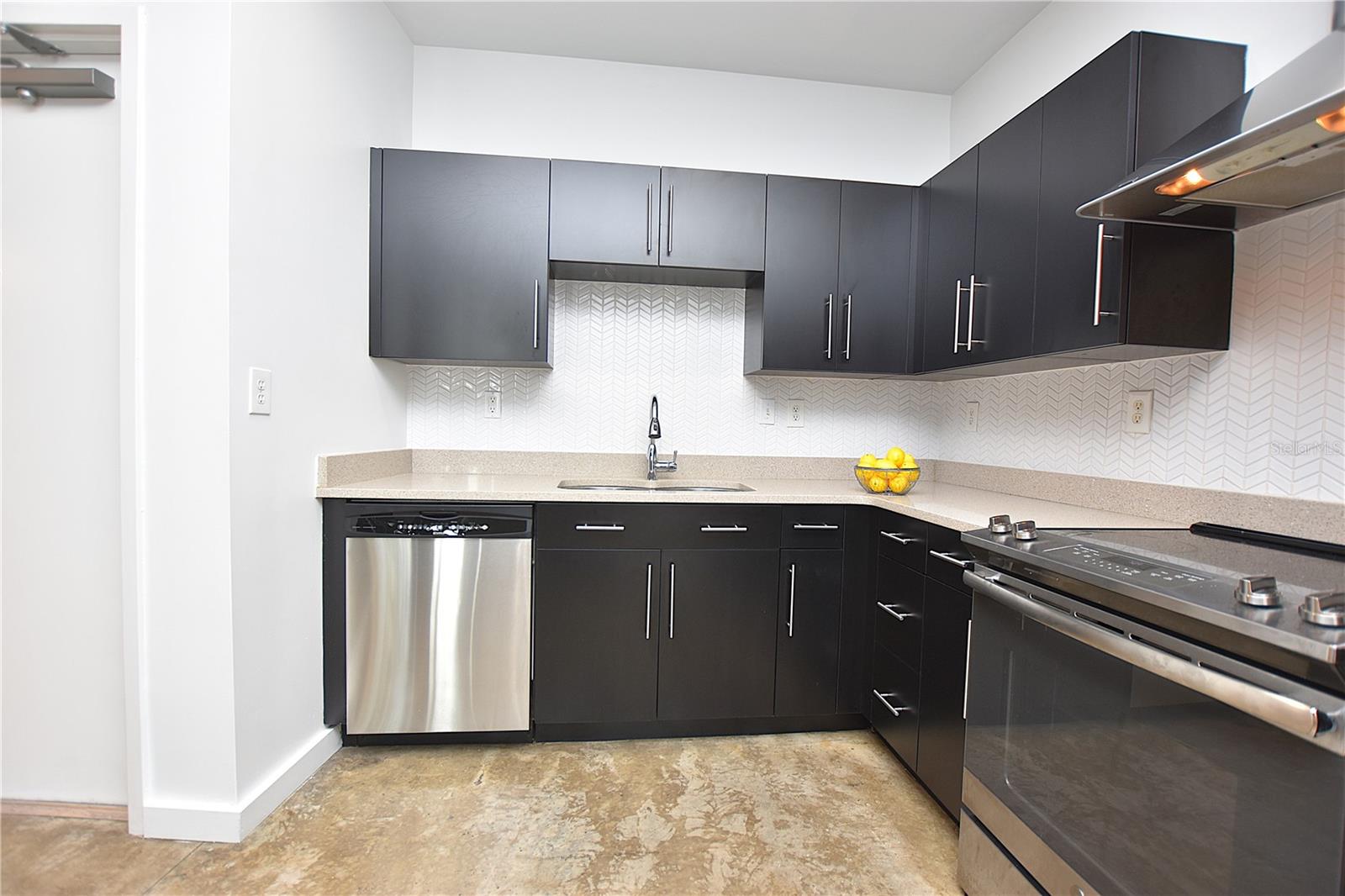 MACDILL LANDINGS A CONDO - Residential Lease