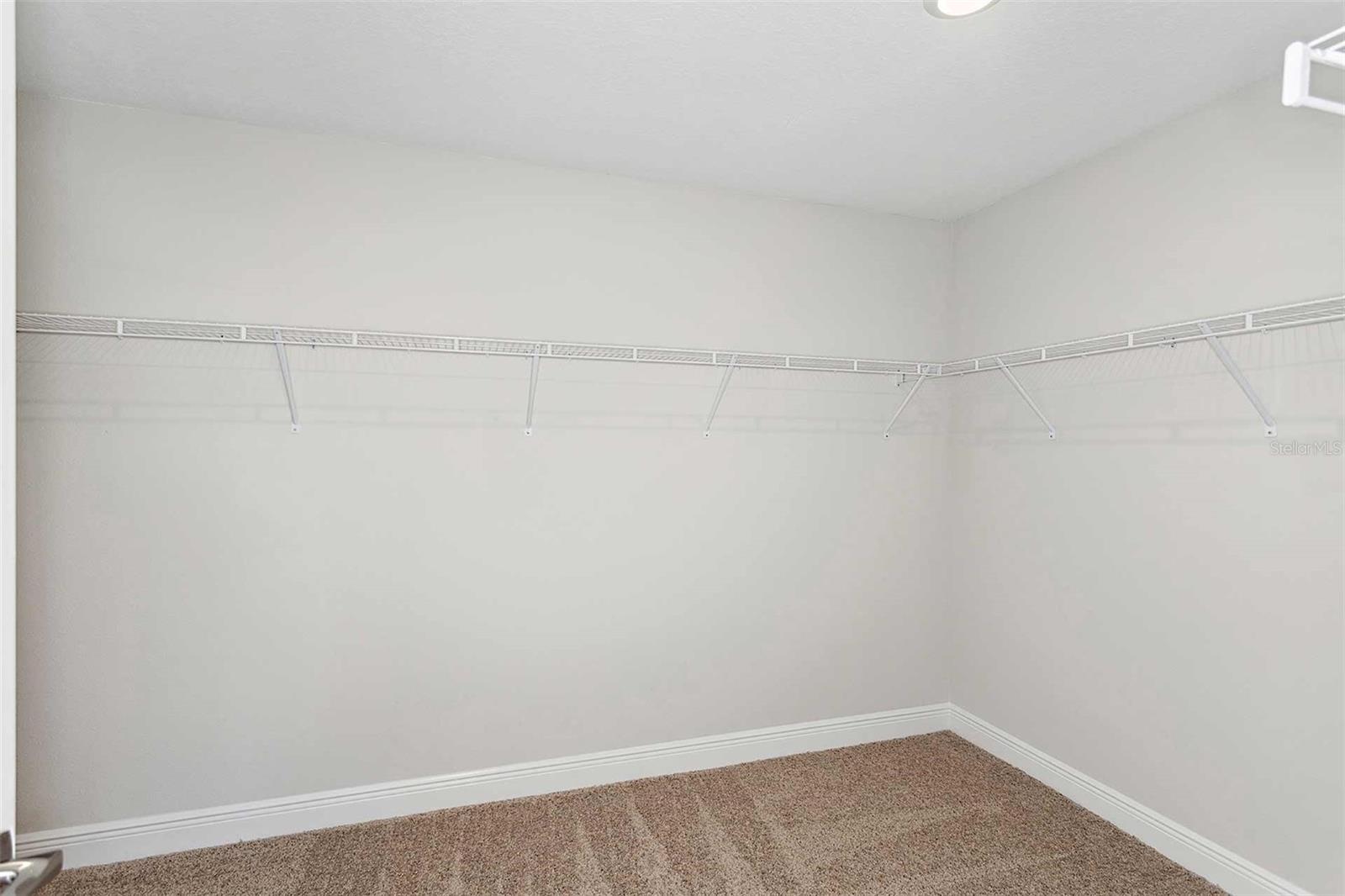 PASADENA WOODS - Residential