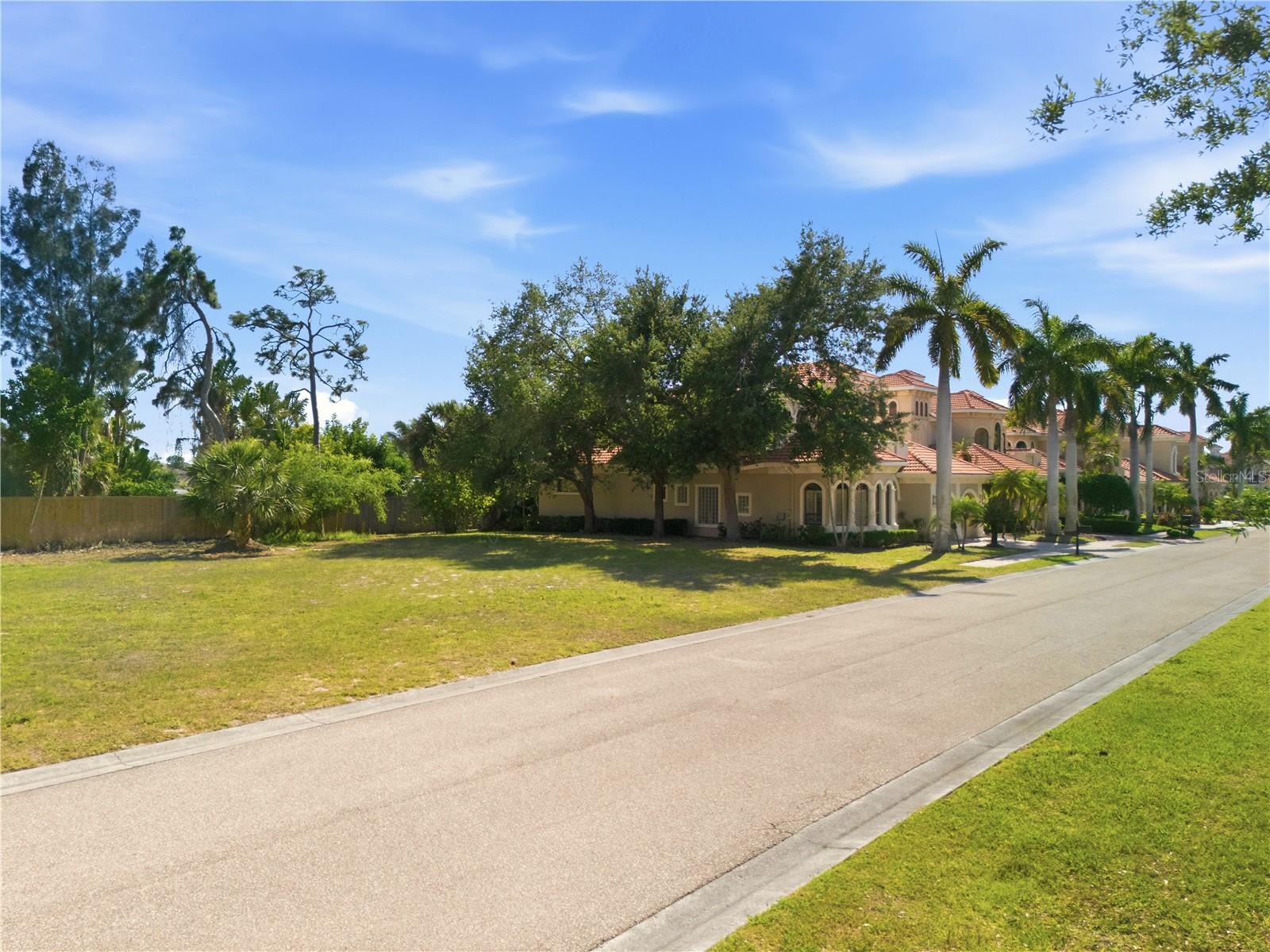 PORTOFINO ON THE BAY - Residential