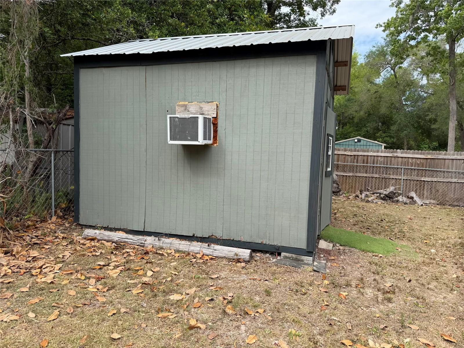 JERRY TAYLOR LNDG - Residential
