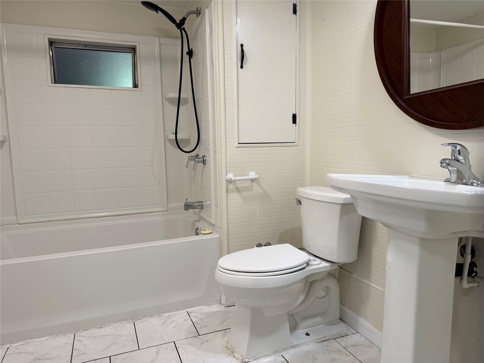 JERRY TAYLOR LNDG - Residential