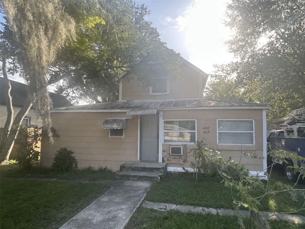 Photo of 1407 Illinois Avenue, Saint Cloud, FL 34769 (MLS # O6350963)
