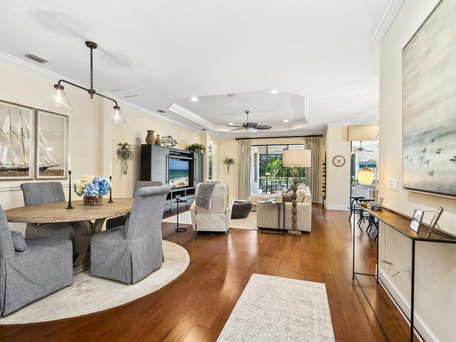 2525 VACCARO DRIVE