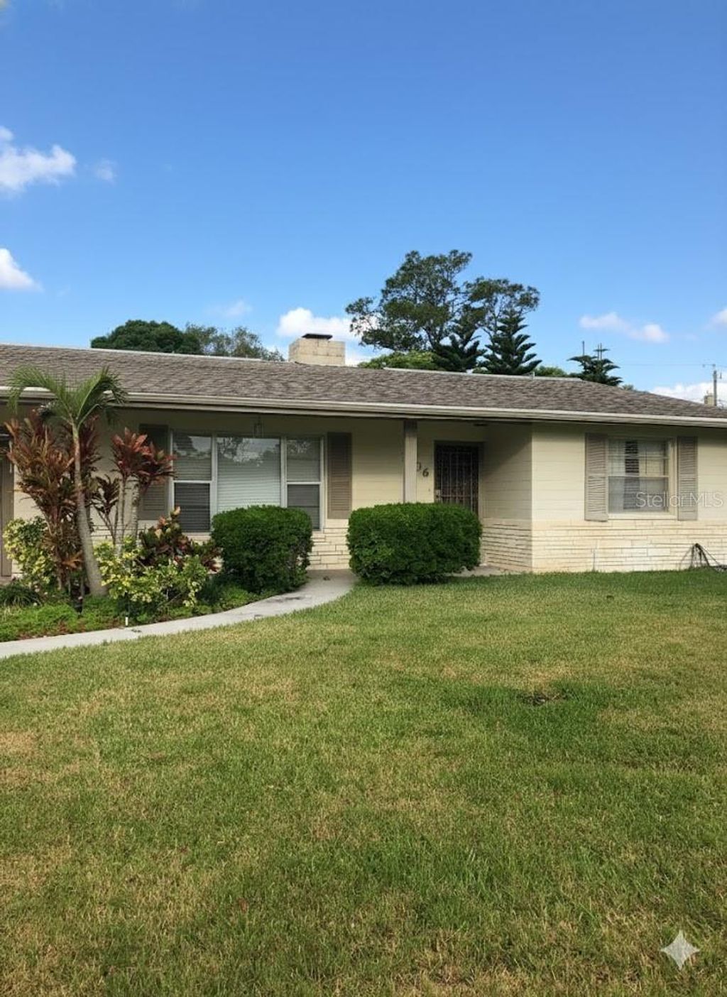 Photo of 1306 Golfview Drive, Daytona Beach, FL 32114 (MLS # O6379196)