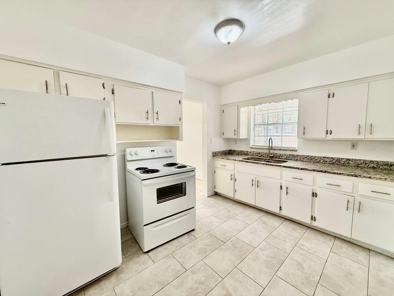 HANKINS VIRGINIA HEIGHTS - Residential Lease