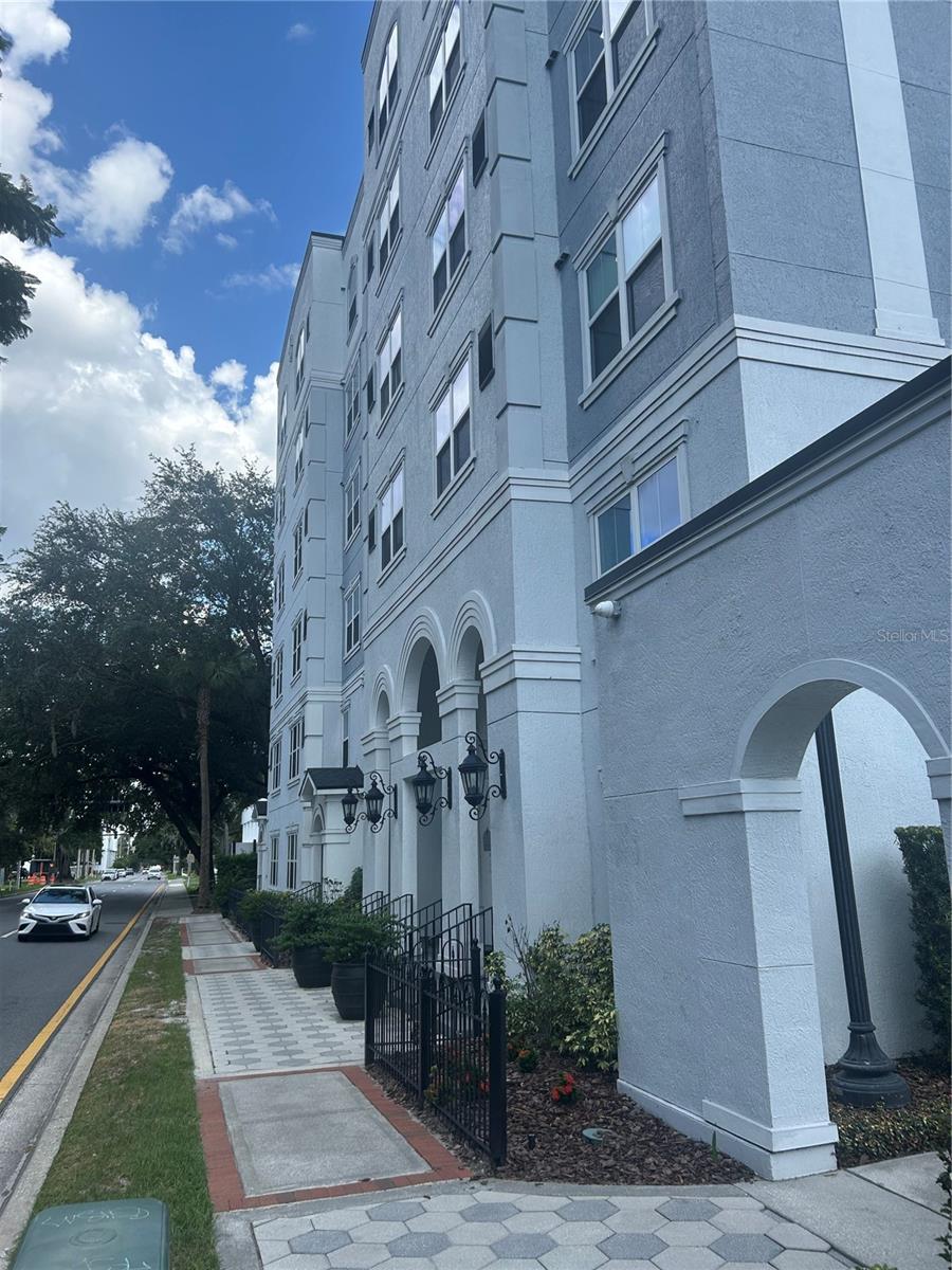 304 E SOUTH STREET 6025