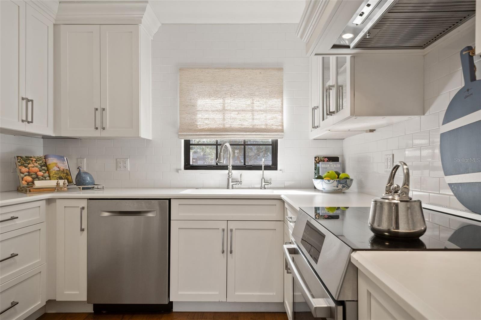 CLOISTERS CONDO - Residential