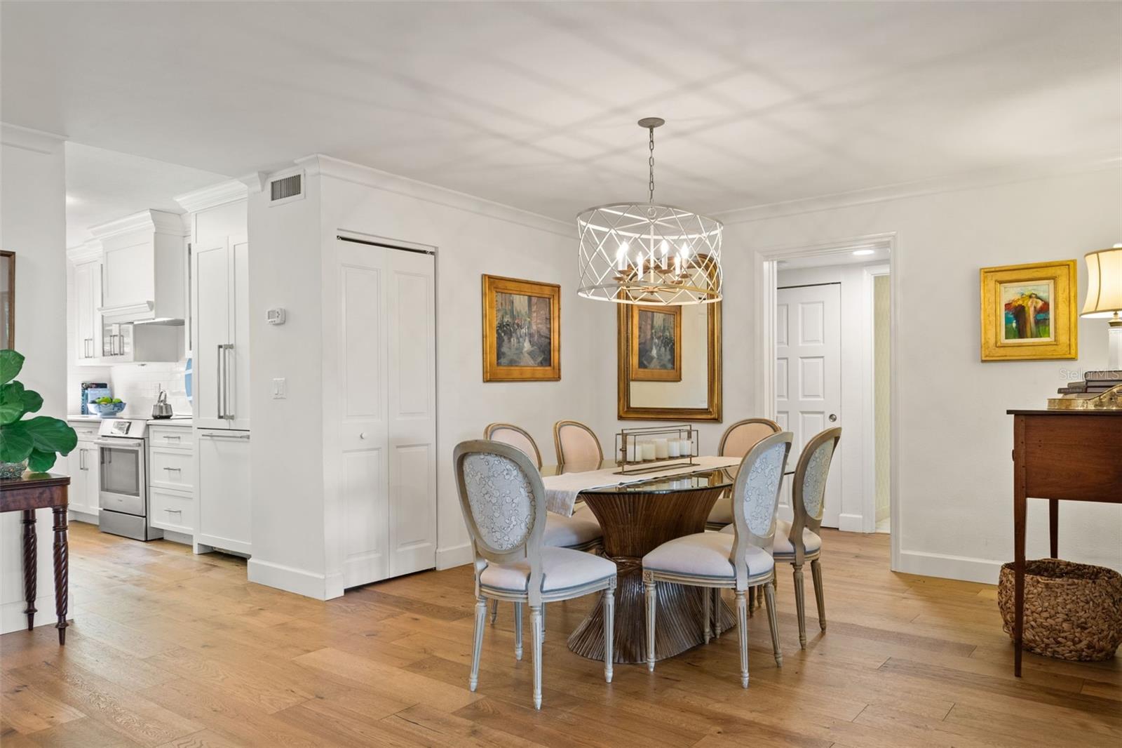 CLOISTERS CONDO - Residential