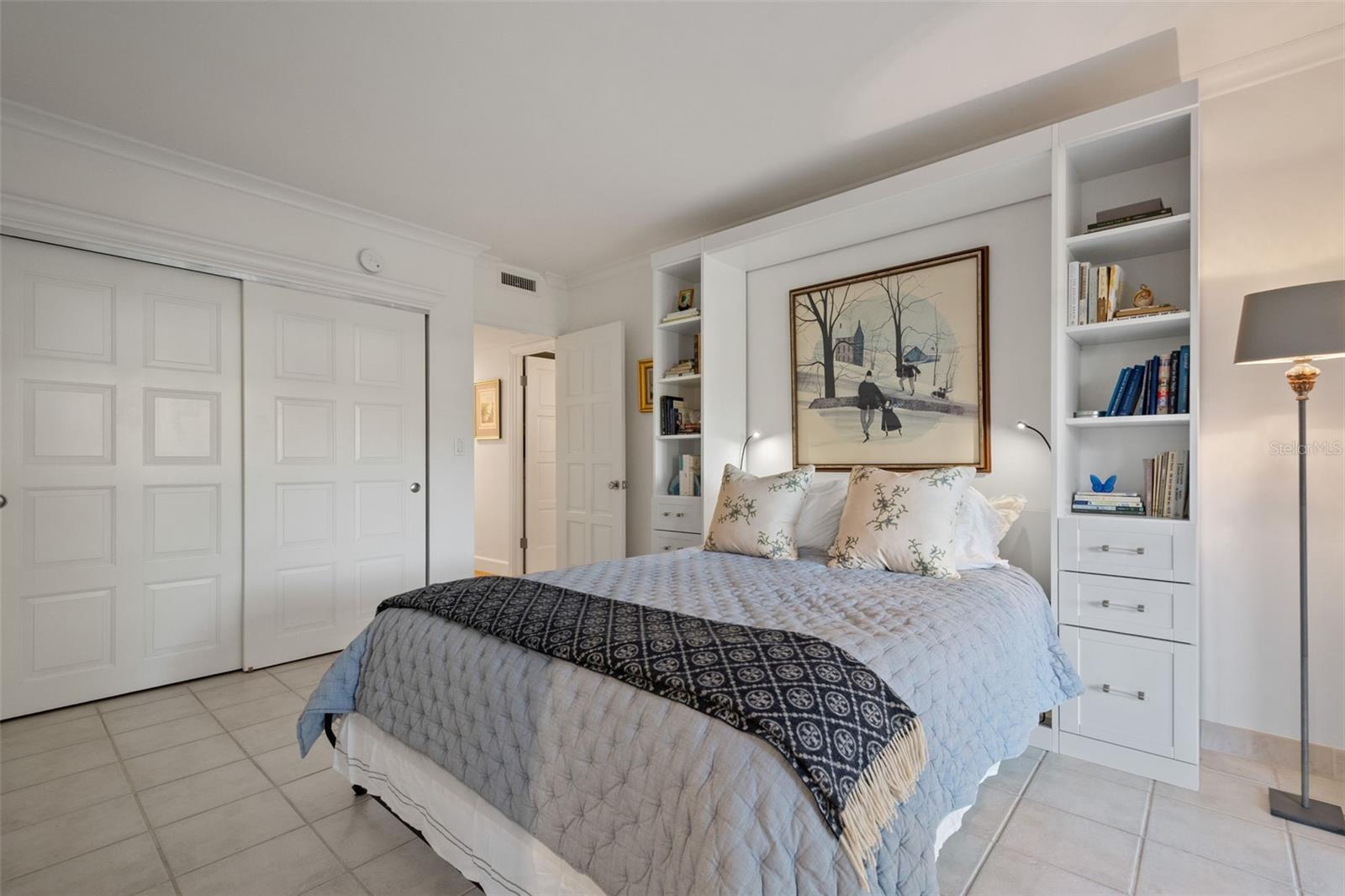 CLOISTERS CONDO - Residential