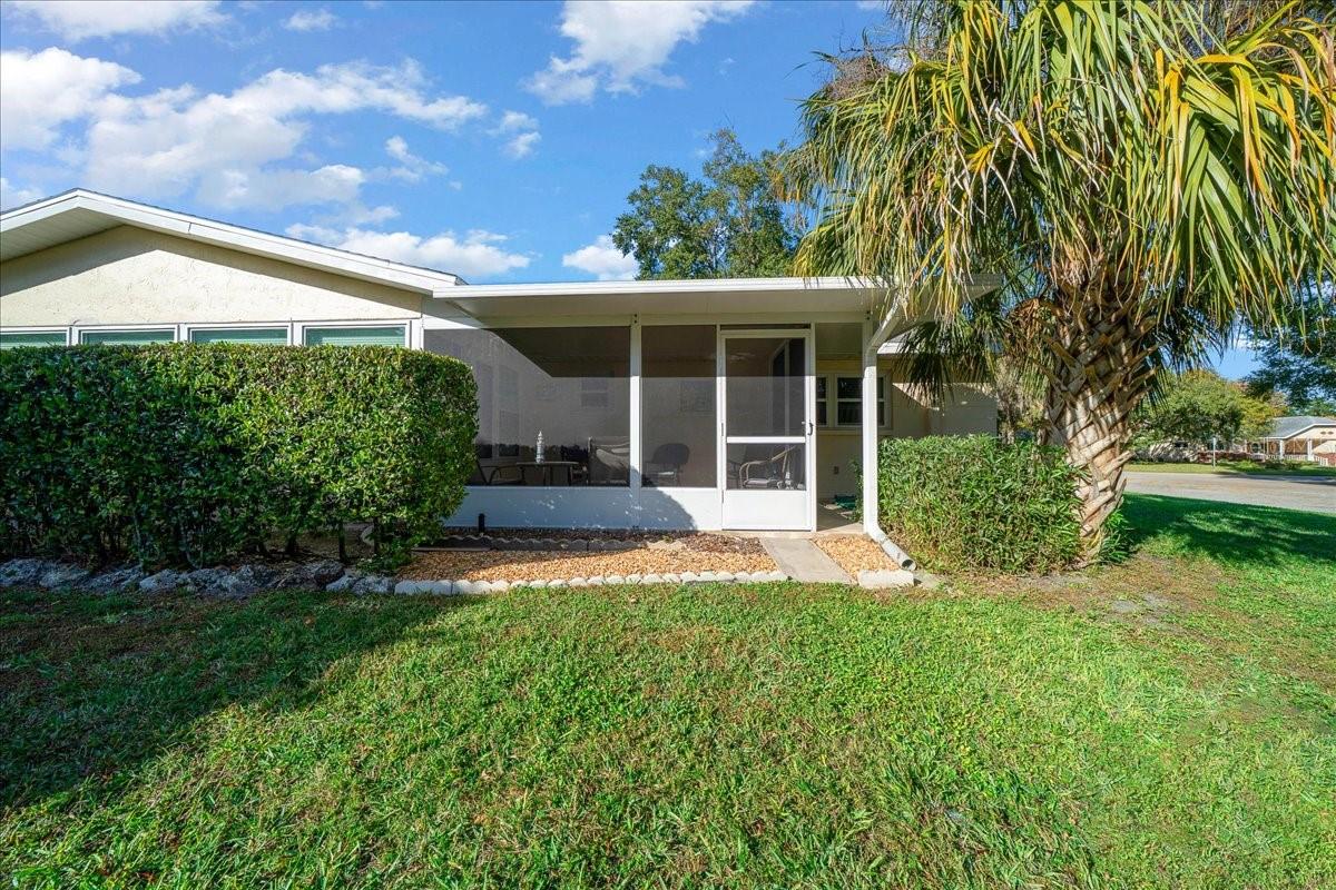 CIRCLE SQUARE WOODS - Residential