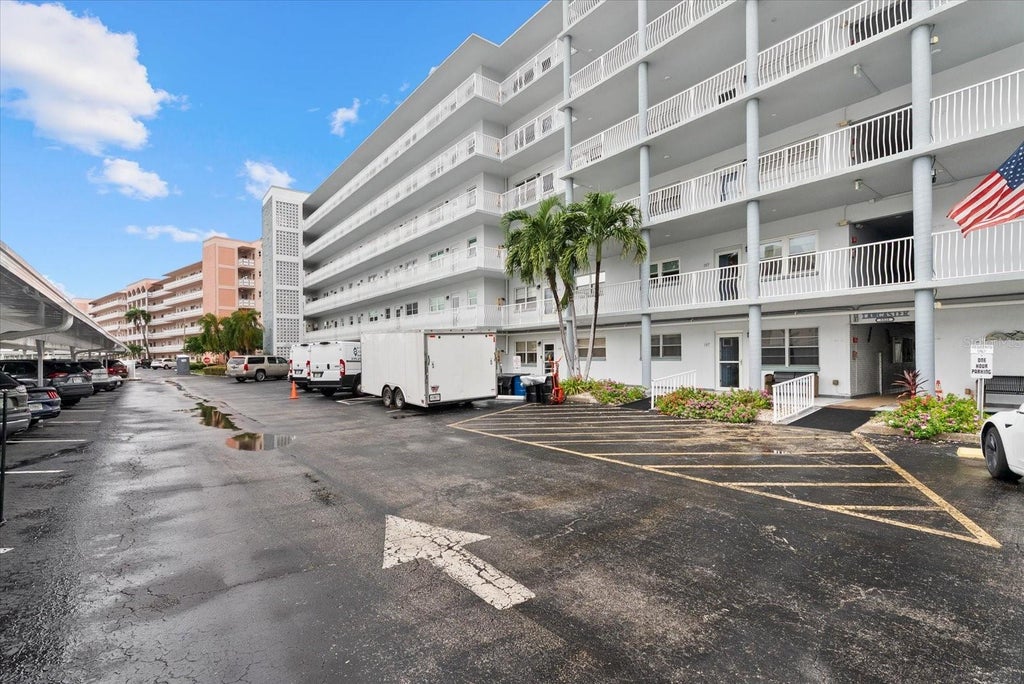 Photo of 5925 Shore Boulevard S #105, Gulfport, FL 33707 (MLS # TB8555653)