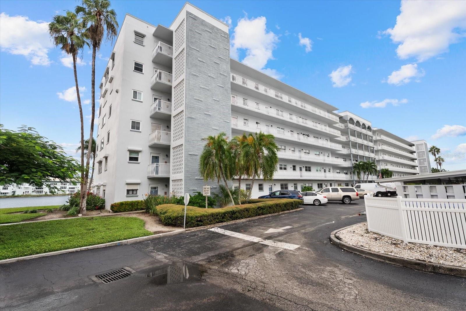 5925 SHORE BOULEVARD S 105