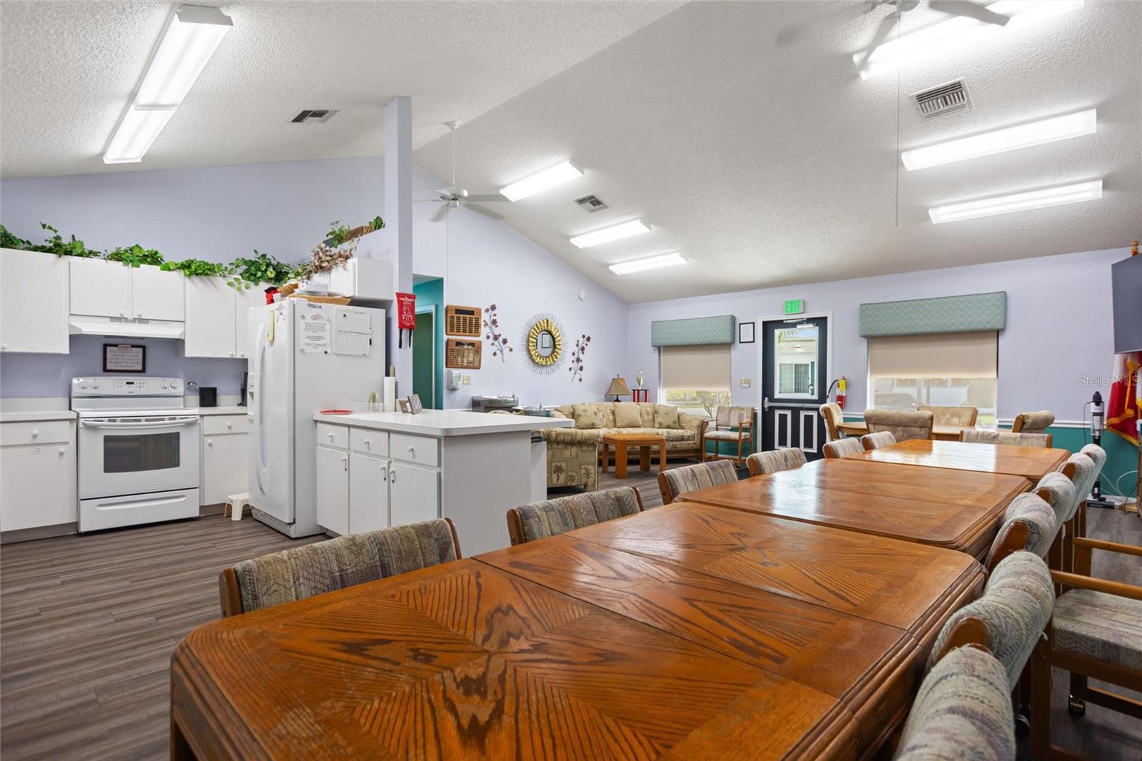 DEER CRK GOLF & TENNIS RV RESIDENCE - Residential