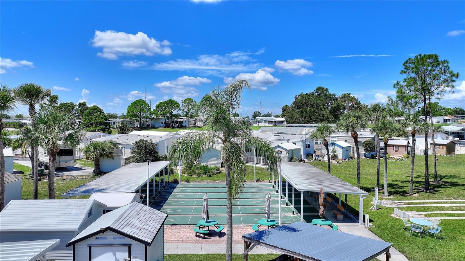 DEER CRK GOLF & TENNIS RV RESIDENCE - Residential